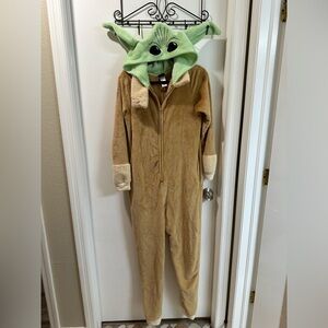 Star Wars: The Child Grogu Baby Yoda Hooded Adult Onesie Costume Size M (8-10)